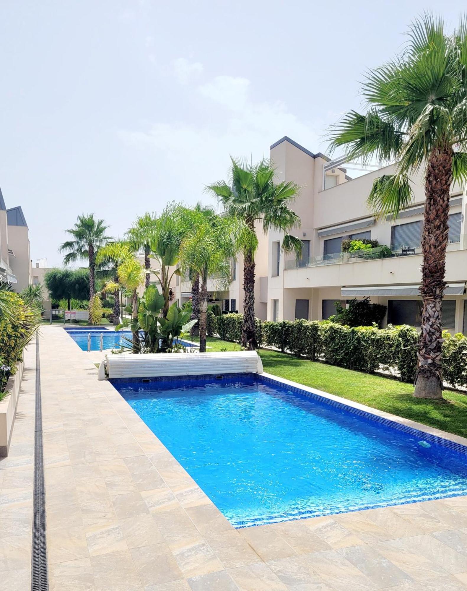 Pmt01 - Modern, Luxury With Heated Pool